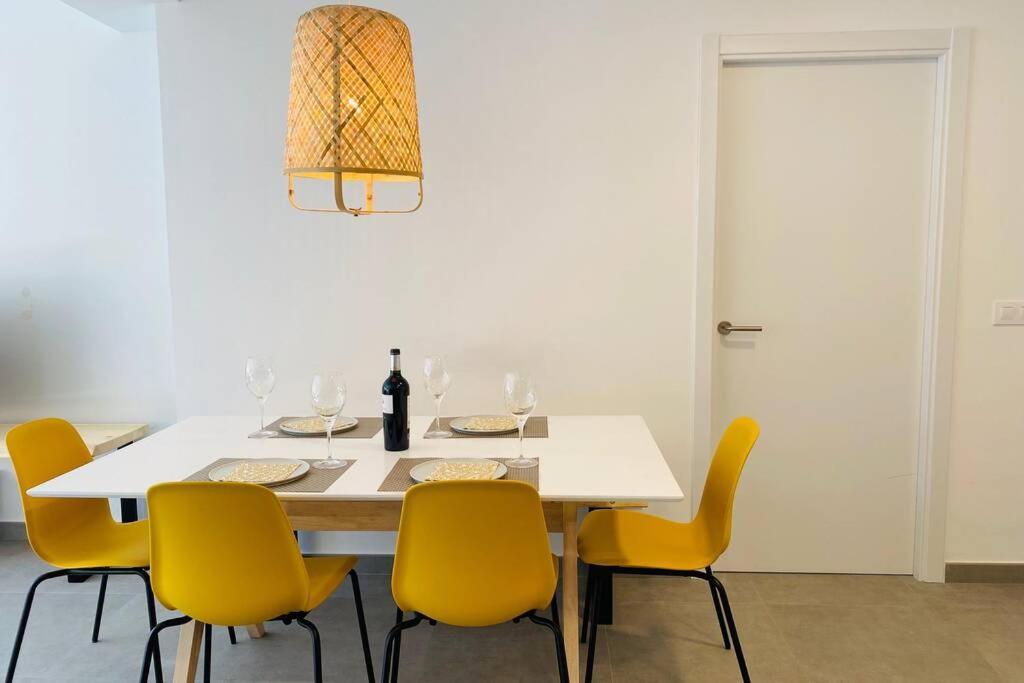 70 M2, Apartamento Cerca De La Playa, Apto Minusvalidos. Roses Dış mekan fotoğraf
