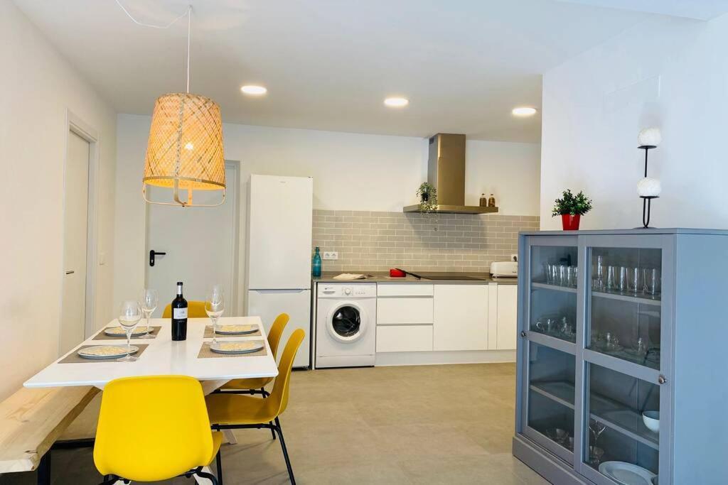 70 M2, Apartamento Cerca De La Playa, Apto Minusvalidos. Roses Dış mekan fotoğraf